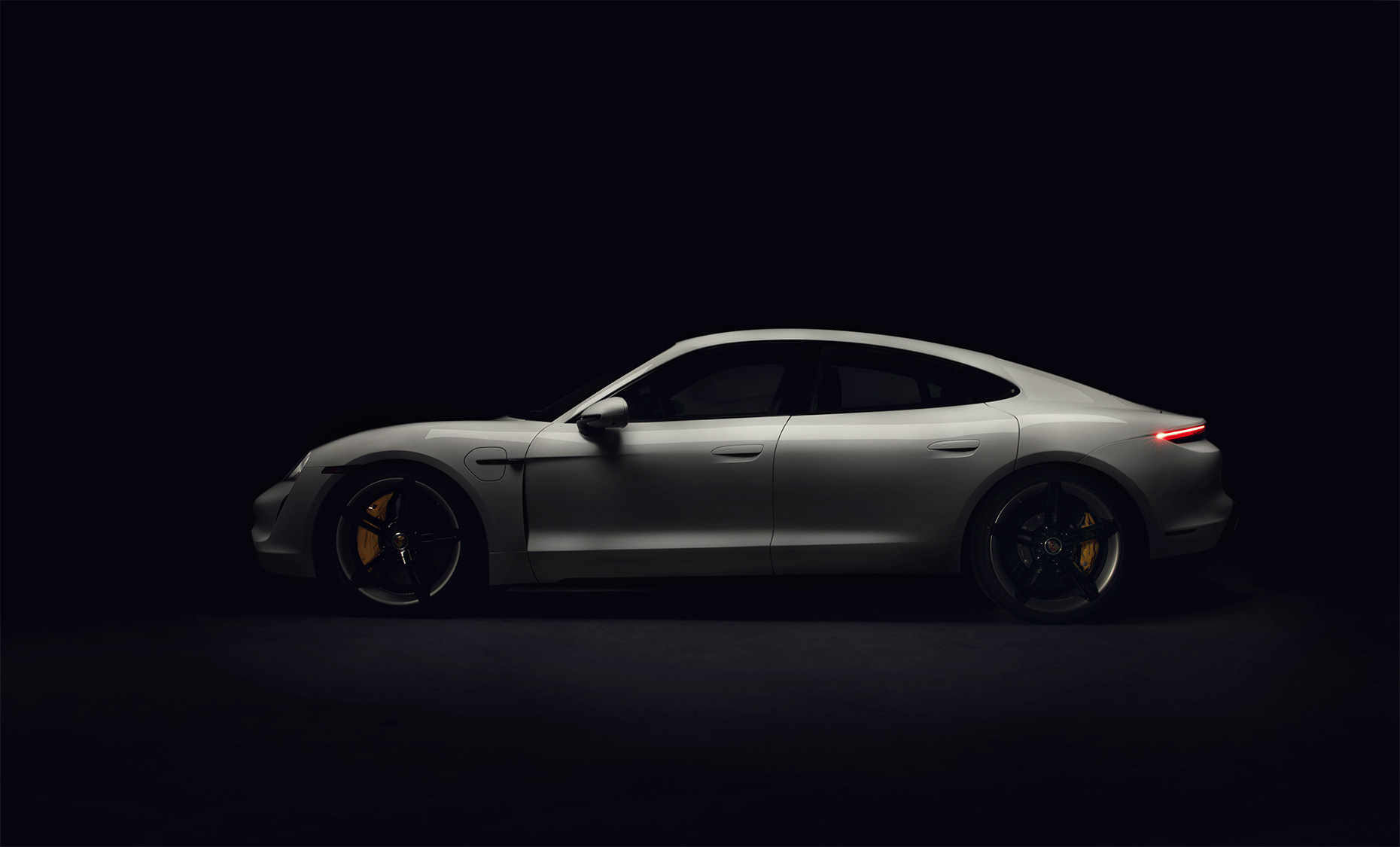 Porsche-Taycan-Road-Track-Commercial-Photoshoot-studio-lighting